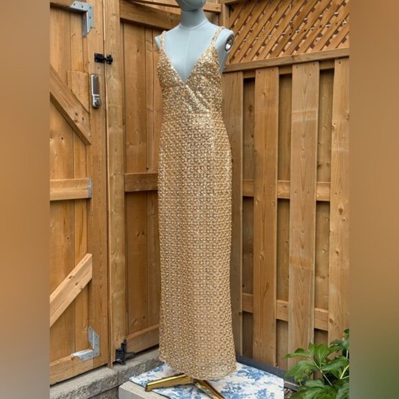 🆕 BRONX & BANCO 🧿 NWOT Allegra Gold Sequin & Beaded Maxi Dress, Sz L US 8 - Picture 5 of 16